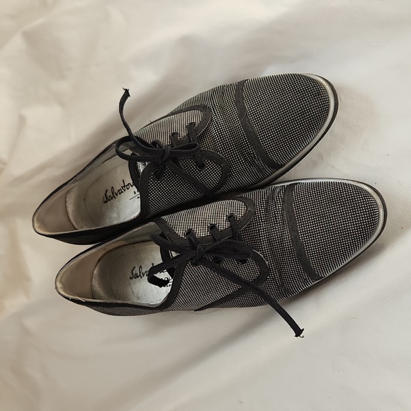 Salvatore Ferragamo shoes - Picture 1 of 8